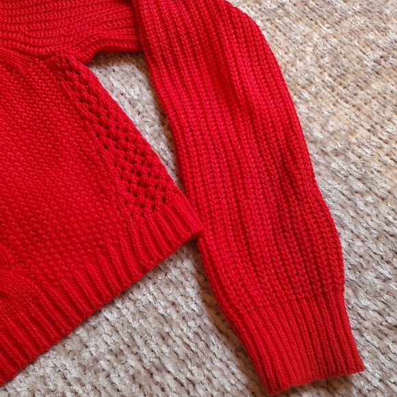 Express Cropped Red Sweater - Picture 4 of 6